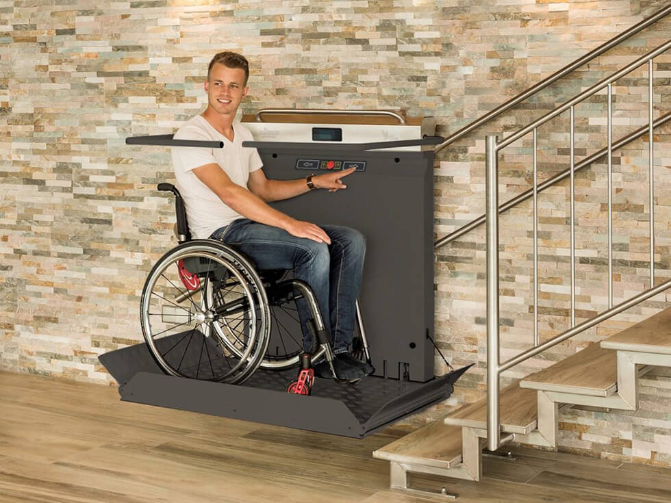 Platform wheelchair lift
